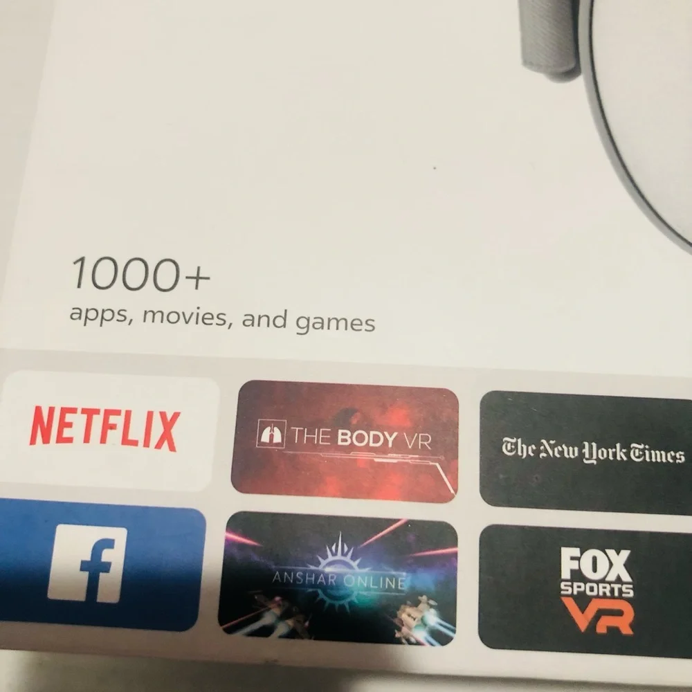 Oculus Go 64gb All in One VR Headset  Open box to show content in Box New